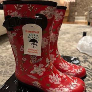 Totes rain boots